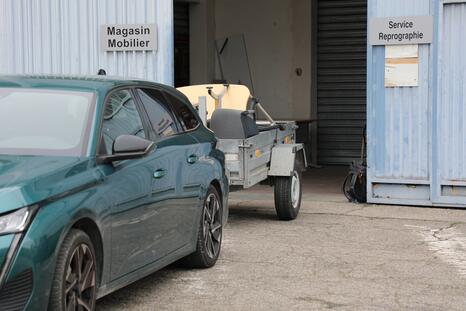 le CHU de Nîmes fait don de matériel au Dispensaire Saint Charles