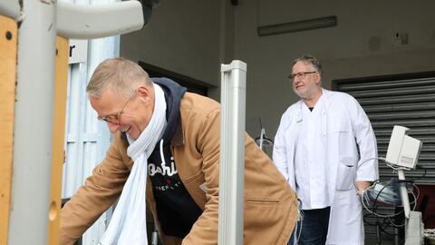 le CHU de Nîmes fait don de matériel au Dispensaire Saint Charles